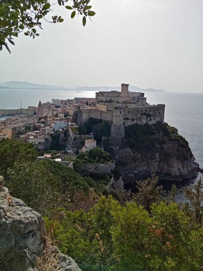 Gaeta, La Loggia *